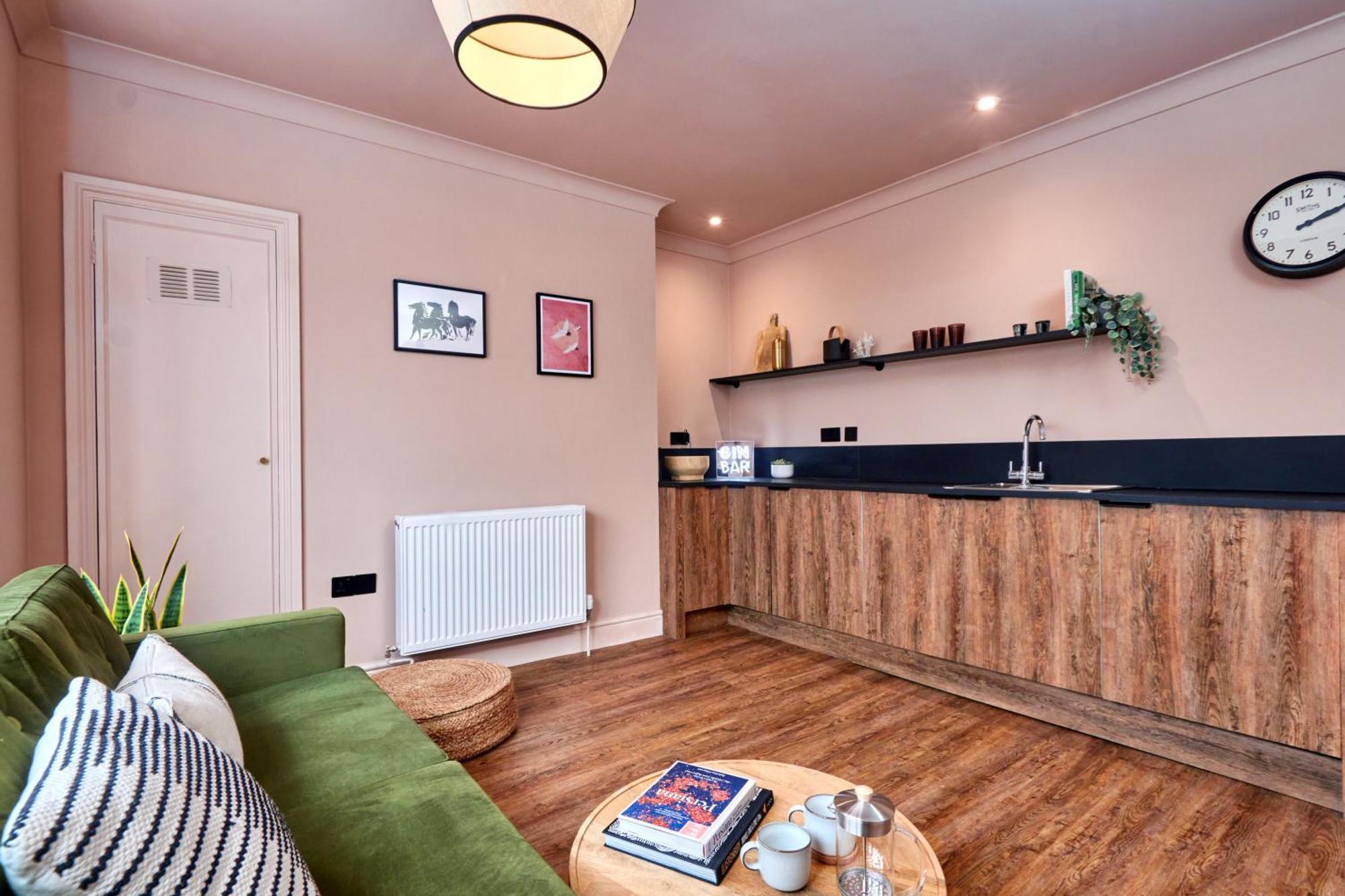 Settle In Winchester - Stylish Self Check-In Rooms Bagian luar foto