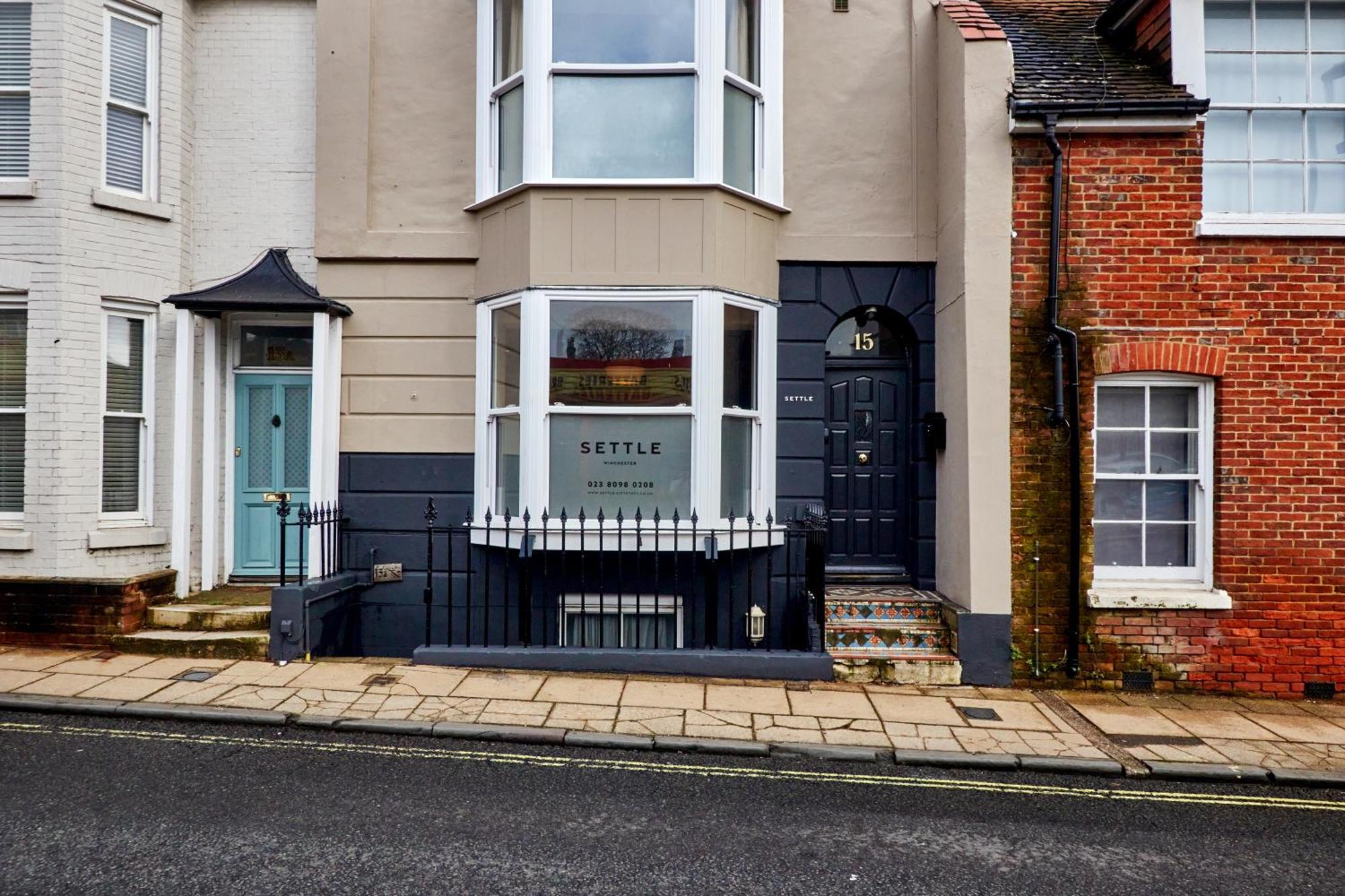 Settle In Winchester - Stylish Self Check-In Rooms Bagian luar foto