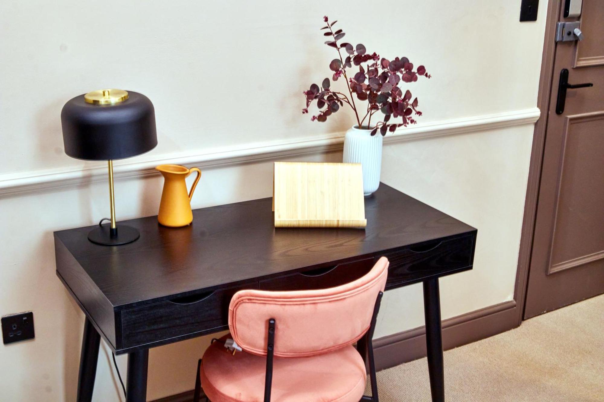 Settle In Winchester - Stylish Self Check-In Rooms Bagian luar foto