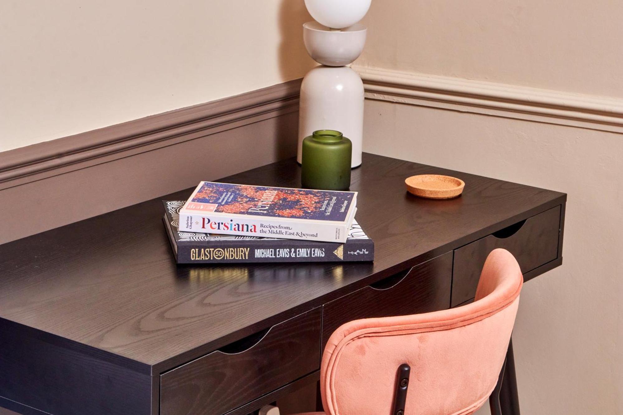 Settle In Winchester - Stylish Self Check-In Rooms Bagian luar foto